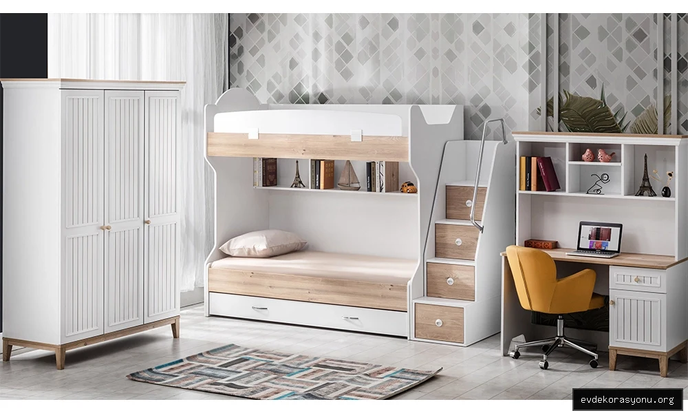 Çocuk odası ranza modelleri seçerken güvenlik, malzeme ve tasarım nasıl değerlendirilir? Doğru ranzayı bulmak için bilmeniz gereken her şey burada. Çocuk odasında ahşap ranza modeli, merdiven ve depolama çekmeceli güvenli çift katlı yatak tasarımı